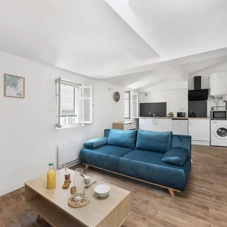 Apartment Bright 25 M Studio In The Town Centre Carcassonne